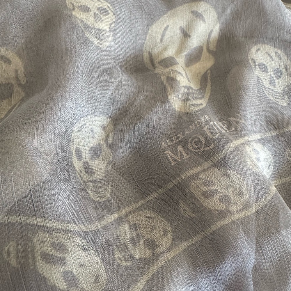 Alexander McQueen Gray Skull Motif Scarf
